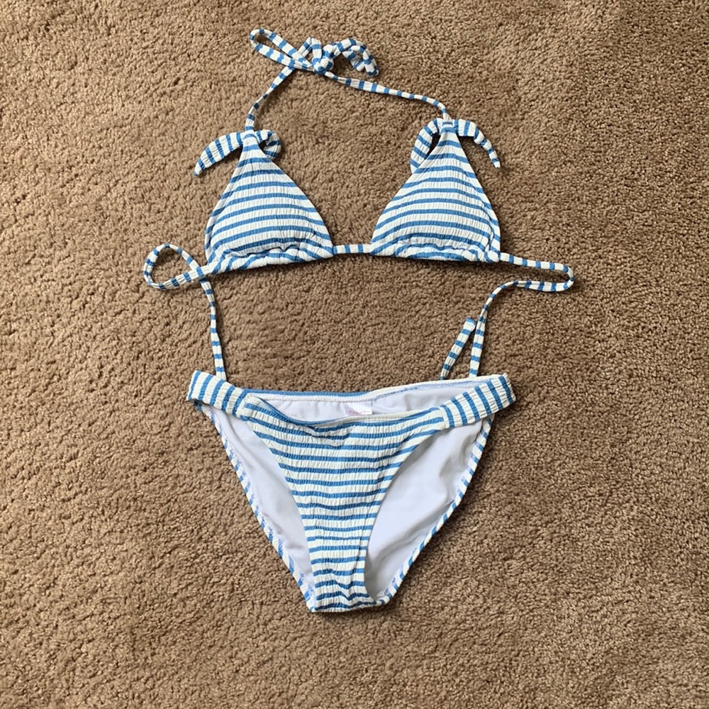 XHILARATION SWIM SUIT💙 Top size: S; Bottom size: M